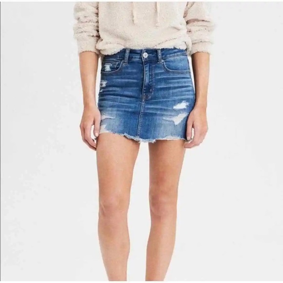 American Eagle Outfitters High-Rise Curvy Distressed Denim Mini-Skirt - Picture 2 of 3
